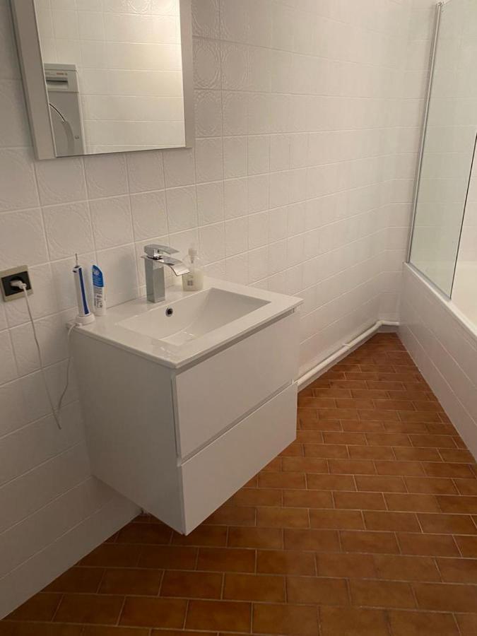 Lichtrijk Mooi Appartement Met Zicht Op Hof Van Roosendael Antuérpia Exterior foto